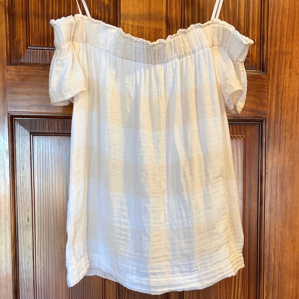 Cloth & Stone white/cream off shoulder top size XS